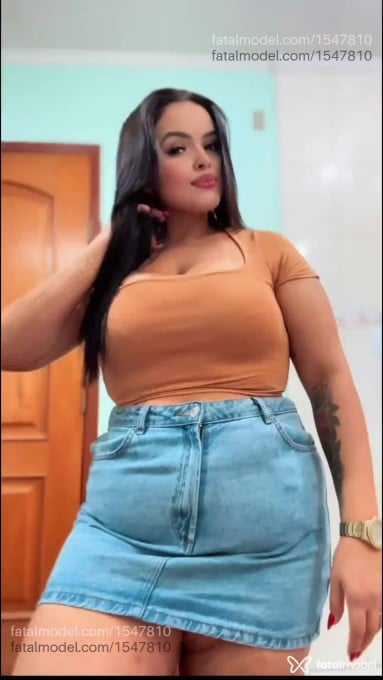 Acompanhante mulher morena (o) de olhos castanhos - Fernanda Alcântara