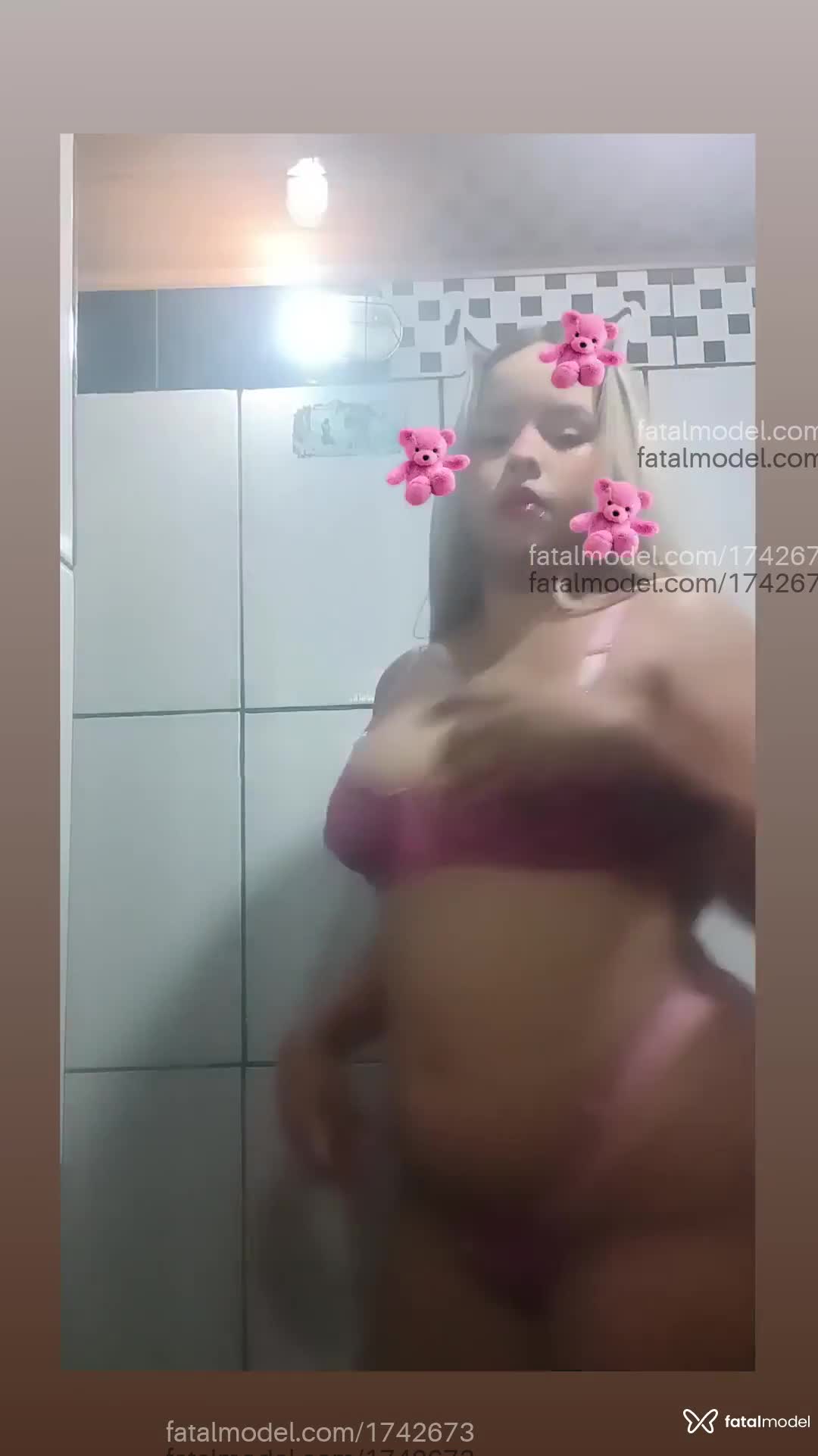 Acompanhante mulher loira (o) de olhos castanhos em Marília - Antonella