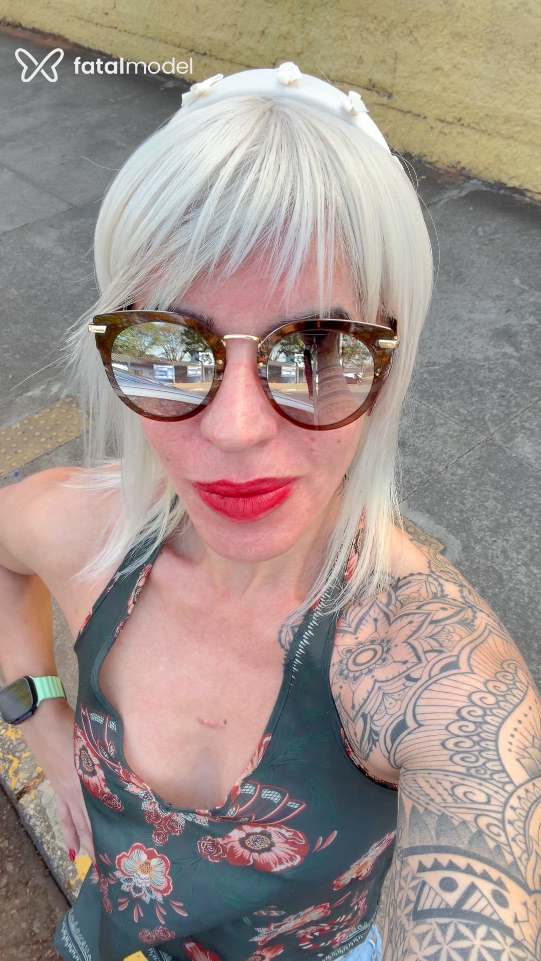 Acompanhante mulher trans loira (o) de olhos castanhos - Soberana Fabydomme Acompanhante mulher trans loira (o) de olhos castanhos - Soberana Fabydomme