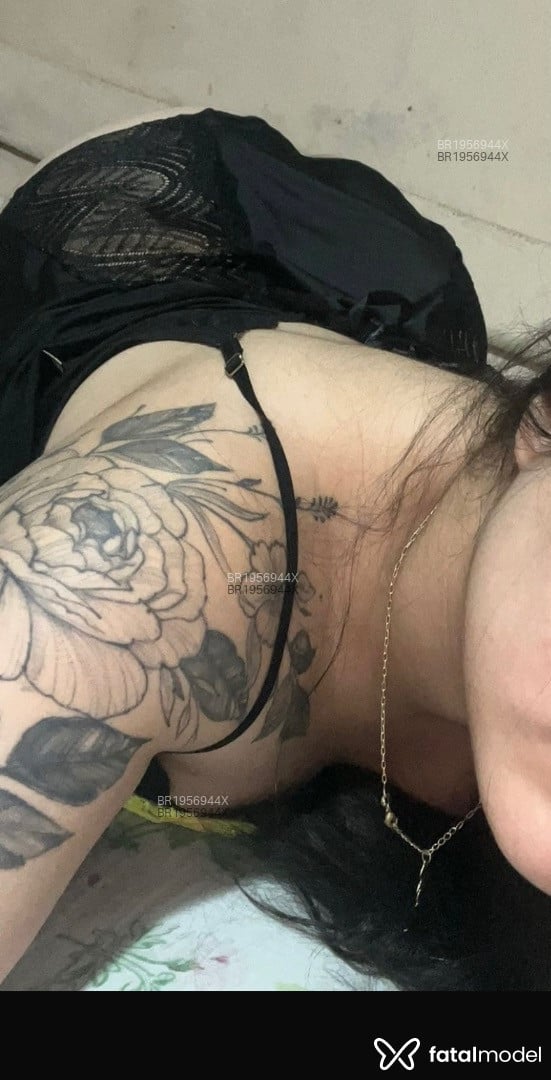 Acompanhante mulher morena (o) de olhos castanhos em Virtual - Capituh