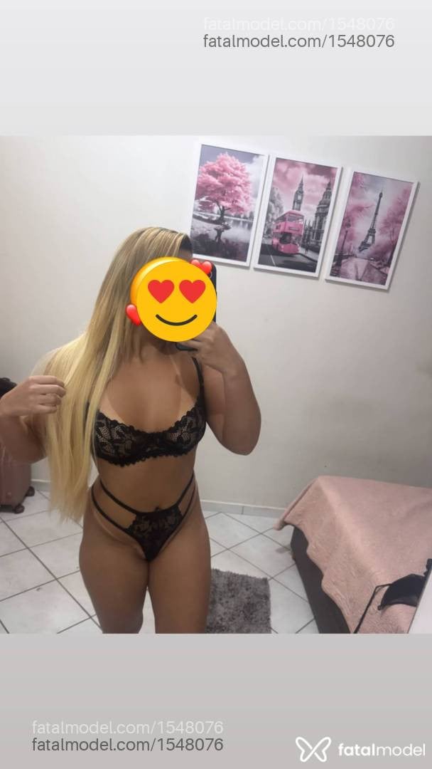 Acompanhante mulher loira (o) de olhos azuis - Geovanna