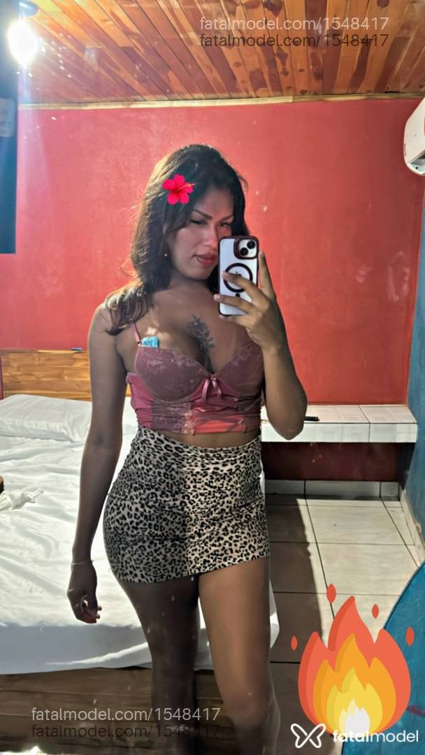 Acompanhante travesti com cabelo castanho de olhos castanhos em Cáceres - Gabriela Bellinky