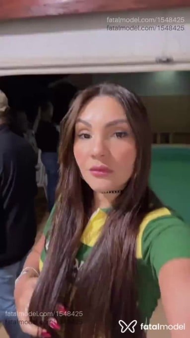 Acompanhante mulher com cabelo castanho de olhos castanhos em Votuporanga Acompanhante mulher com cabelo castanho de olhos castanhos em Votuporanga - Gabrielle