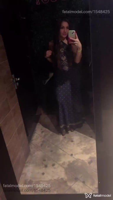 Acompanhante mulher com cabelo castanho de olhos castanhos em Votuporanga Acompanhante mulher com cabelo castanho de olhos castanhos em Votuporanga - Gabrielle