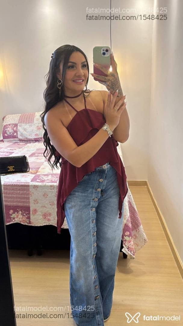 Acompanhante mulher com cabelo castanho de olhos castanhos - Gabrielle
