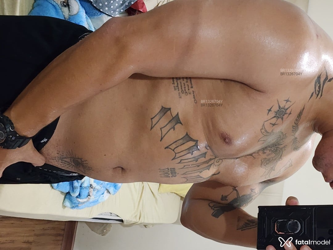 Acompanhante homem morena (o) de olhos castanhos em Porto Alegre Acompanhante homem morena (o) de olhos castanhos em Porto Alegre - Henrique