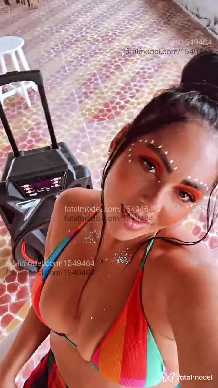Acompanhante mulher com cabelo castanho de olhos mel em Arapiraca - Izadora grutzmam