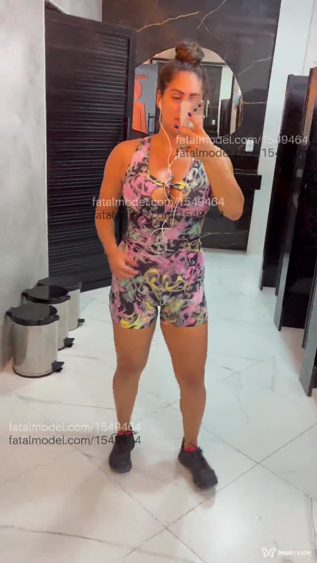 Acompanhante mulher com cabelo castanho de olhos mel em Arapiraca - Izadora grutzmam