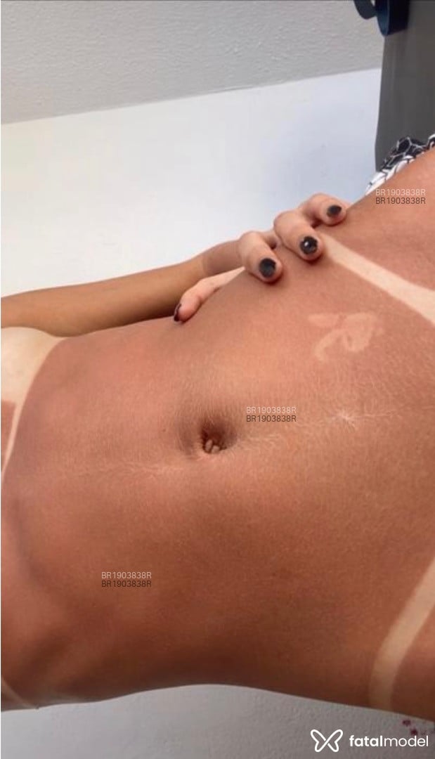 Acompanhante mulher com cabelo castanho de olhos pretos em Goiânia - Isabella