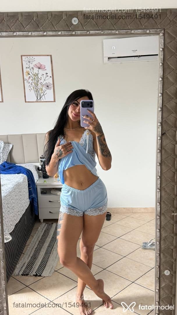 Acompanhante mulher morena (o) de olhos castanhos - Tália Montenegro