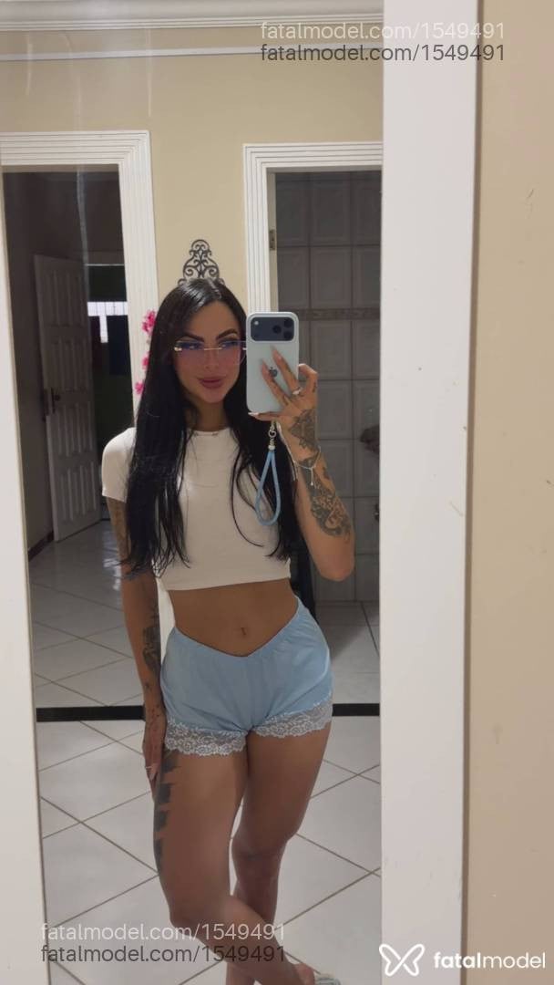 Acompanhante mulher morena (o) de olhos castanhos - Tália Montenegro