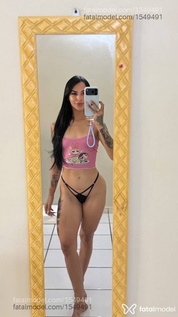 Acompanhante mulher morena (o) de olhos castanhos - Tália Montenegro
