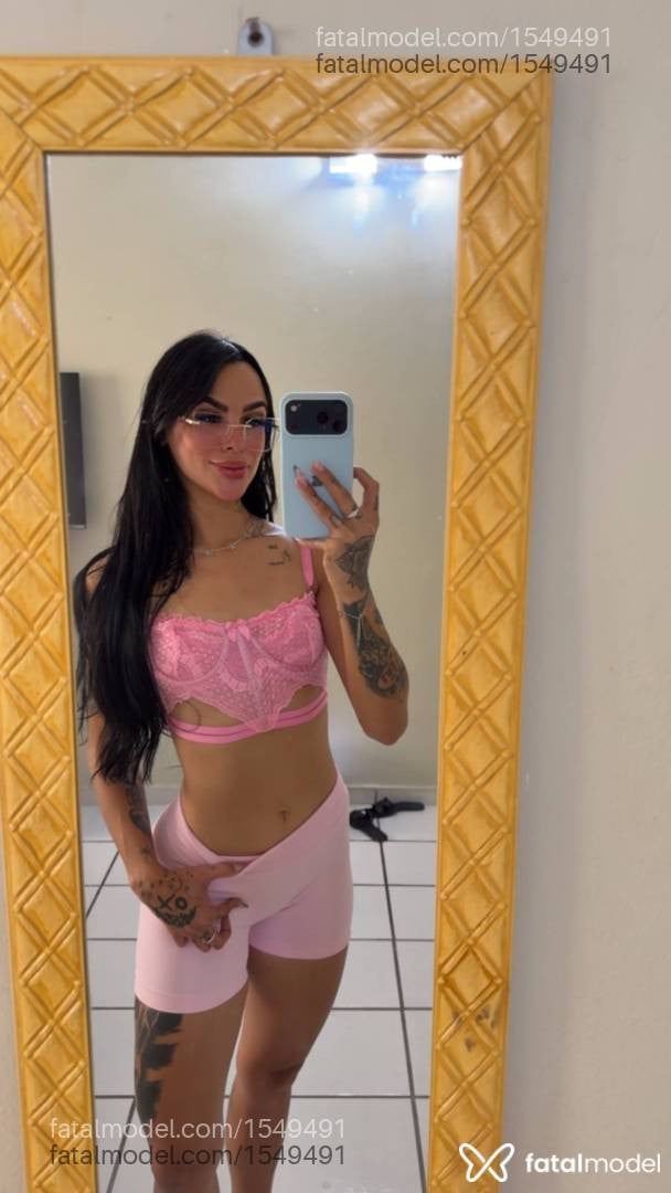 Acompanhante mulher morena (o) de olhos castanhos - Tália Montenegro