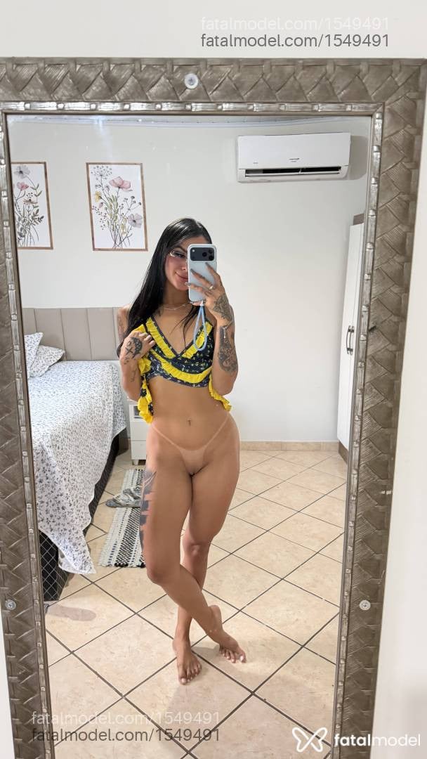 Acompanhante mulher morena (o) de olhos castanhos - Tália Montenegro