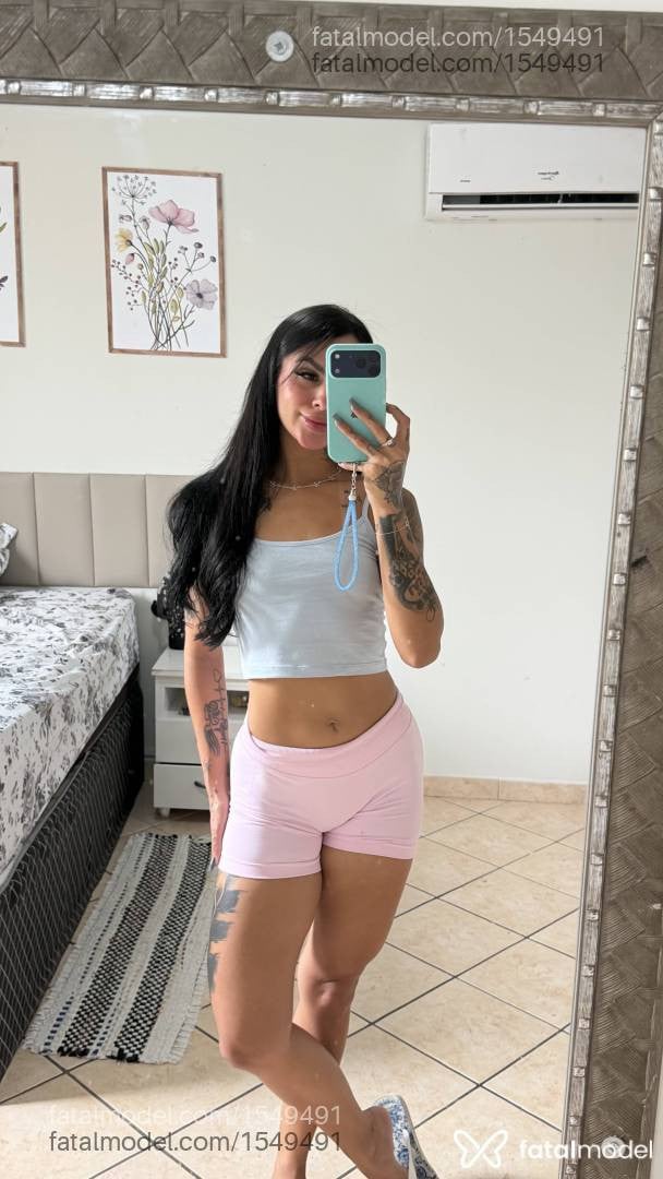 Acompanhante mulher morena (o) de olhos castanhos - Tália Montenegro