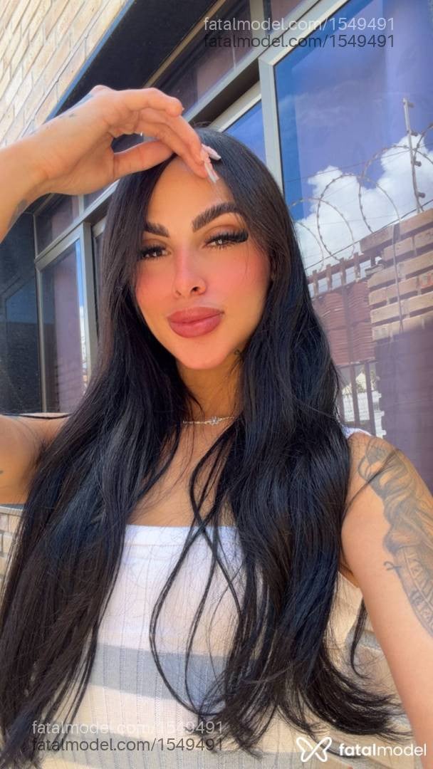 Acompanhante mulher morena (o) de olhos castanhos - Tália Montenegro