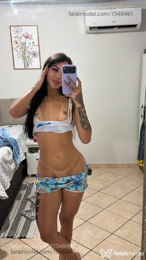 Acompanhante mulher morena (o) de olhos castanhos - Tália Montenegro