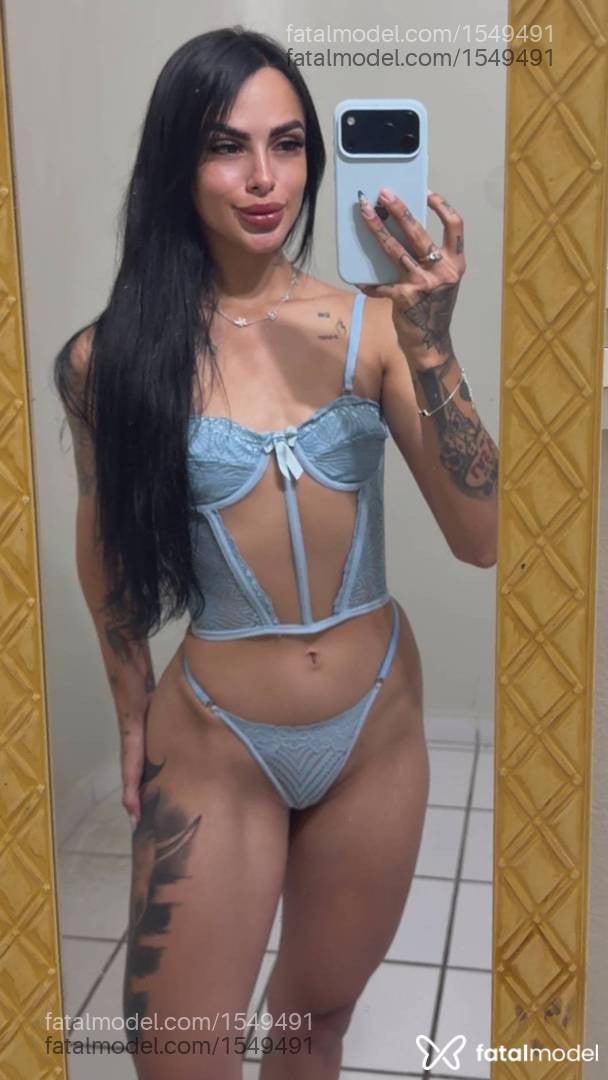 Acompanhante mulher morena (o) de olhos castanhos - Tália Montenegro