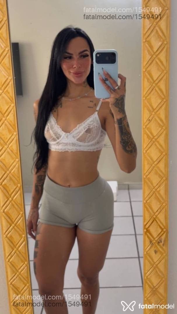 Acompanhante mulher morena (o) de olhos castanhos - Tália Montenegro
