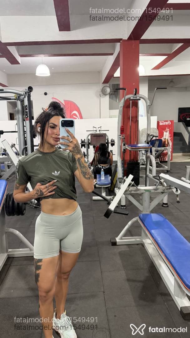 Acompanhante mulher morena (o) de olhos castanhos - Tália Montenegro