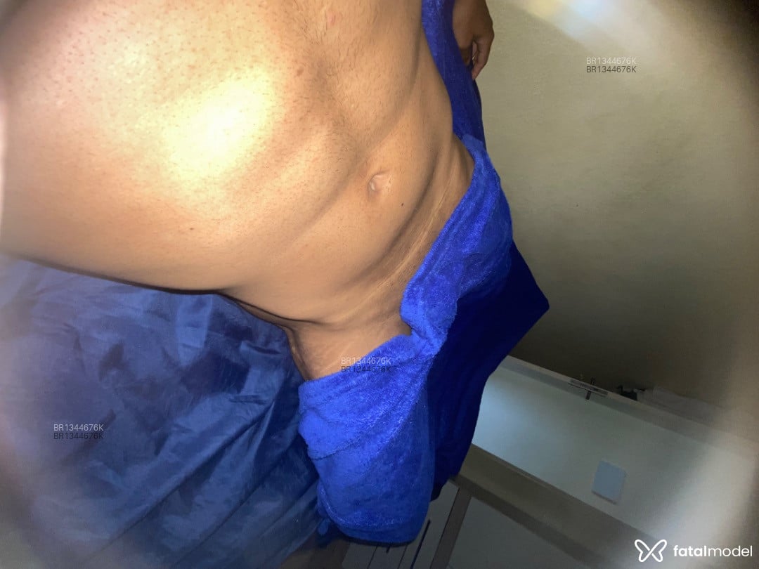 Acompanhante homem morena (o) de olhos castanhos em Uberaba Acompanhante homem morena (o) de olhos castanhos em Uberaba - Ricardo