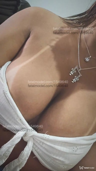 Acompanhante mulher com cabelo castanho de olhos castanhos em Bagé - Malu