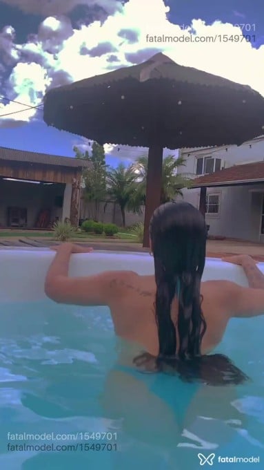 Acompanhante mulher com cabelo castanho de olhos castanhos - ísis Albuquerque
