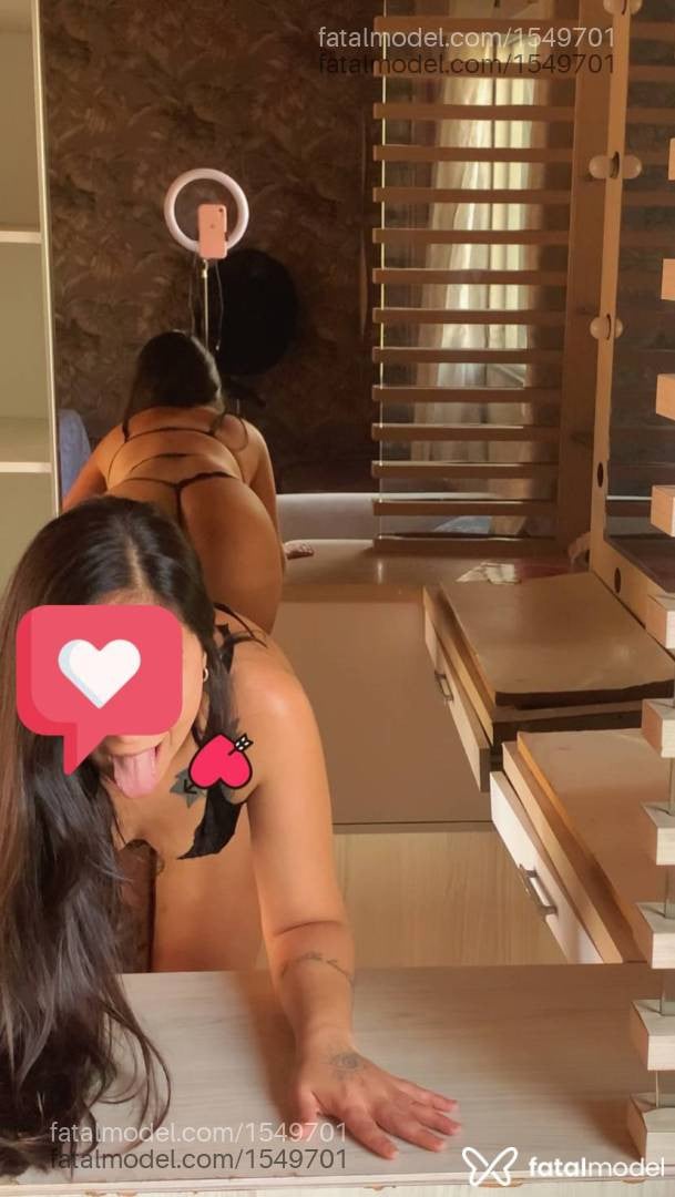 Acompanhante mulher com cabelo castanho de olhos castanhos - Ninna Zarovah