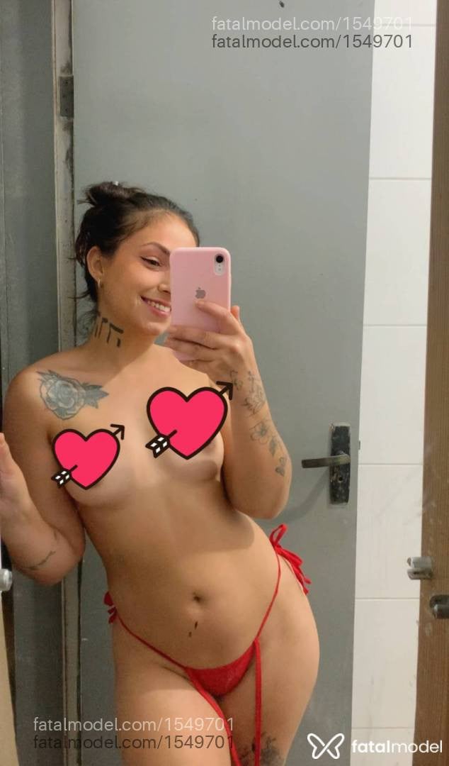 Acompanhante mulher com cabelo castanho de olhos castanhos - ísis Albuquerque