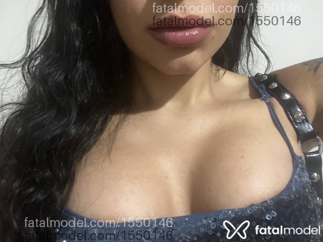 Acompanhante mulher morena (o) de olhos castanhos em Monte Carmelo - Bruna