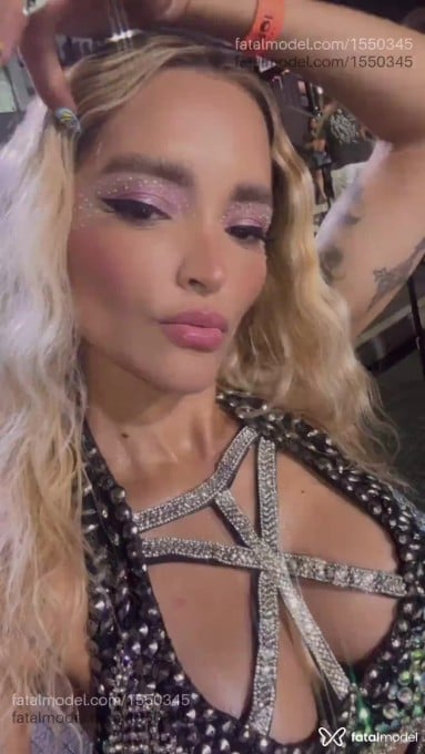 Acompanhante mulher loira (o) de olhos castanhos em Rio de Janeiro - Caroline bianca
