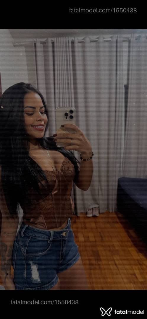 Acompanhante mulher morena (o) de olhos castanhos em Três Corações - Luara
