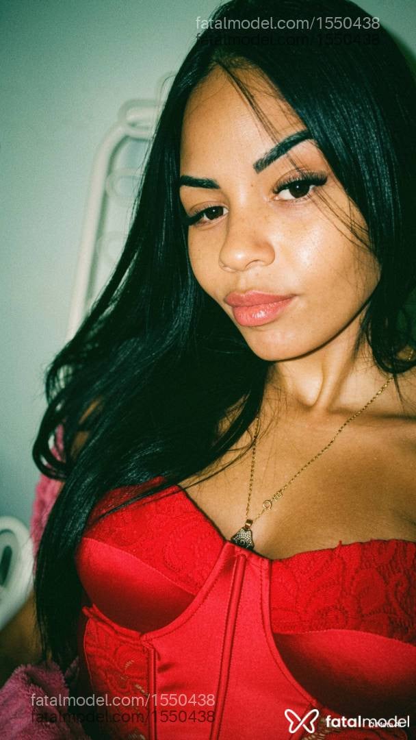 Acompanhante mulher morena (o) de olhos castanhos em Três Corações - Luara