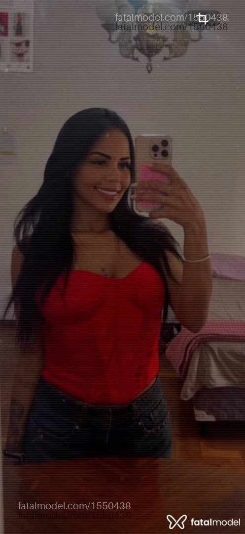 Acompanhante mulher morena (o) de olhos castanhos em Três Corações - Luara