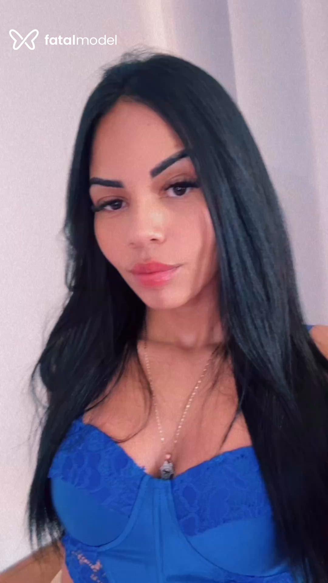Acompanhante mulher morena (o) de olhos castanhos em Três Corações Acompanhante mulher morena (o) de olhos castanhos em Três Corações - Luara