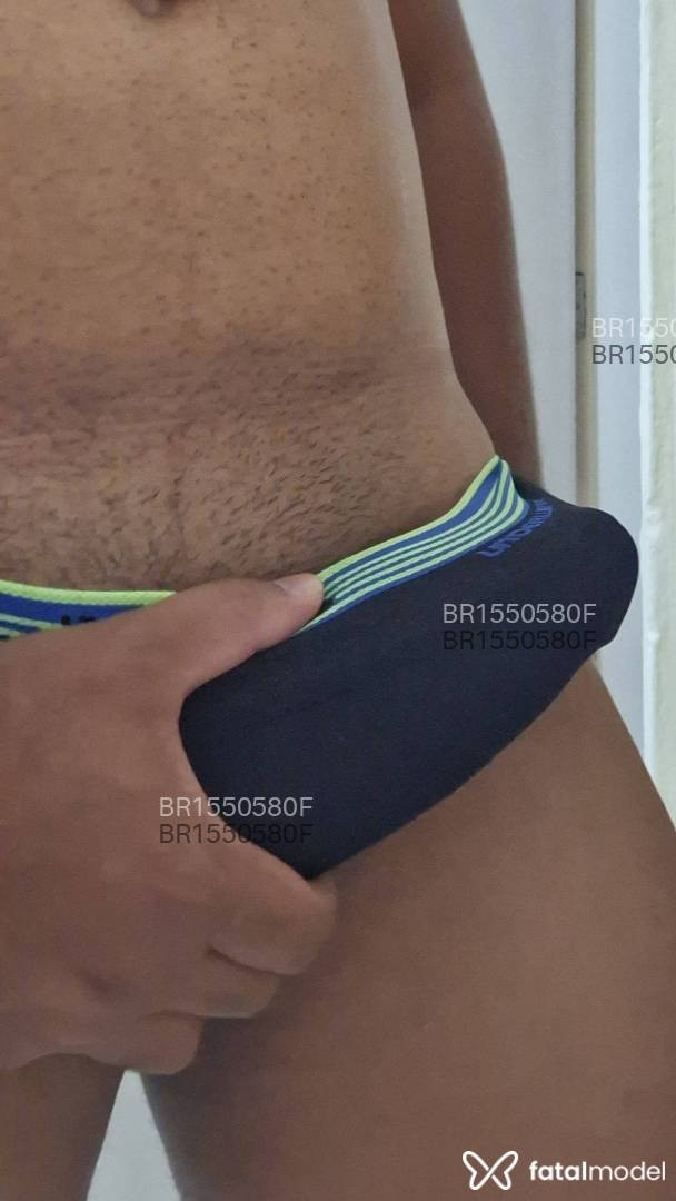 Acompanhante homem com cabelo castanho de olhos castanhos em Marília - Richard Vieira