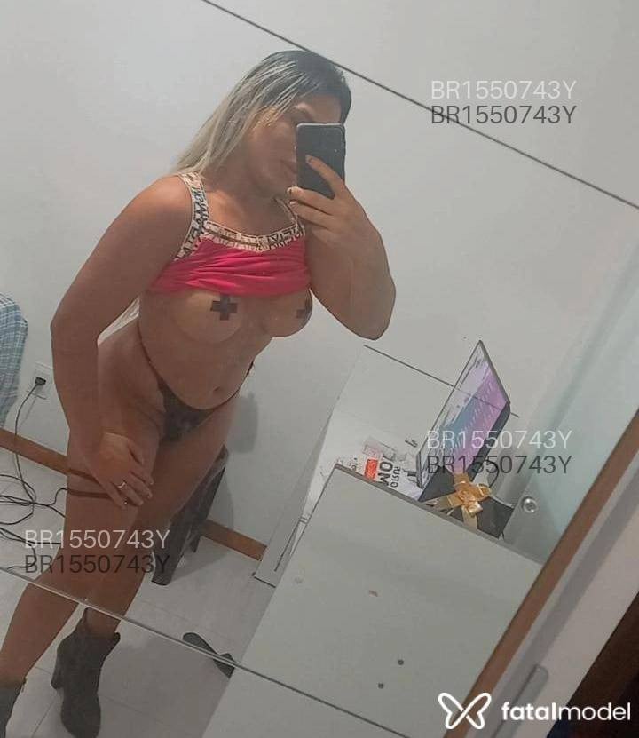 Acompanhante mulher trans ruiva (o) de olhos castanhos em Virtual Acompanhante mulher trans ruiva (o) de olhos castanhos em Virtual - Grins