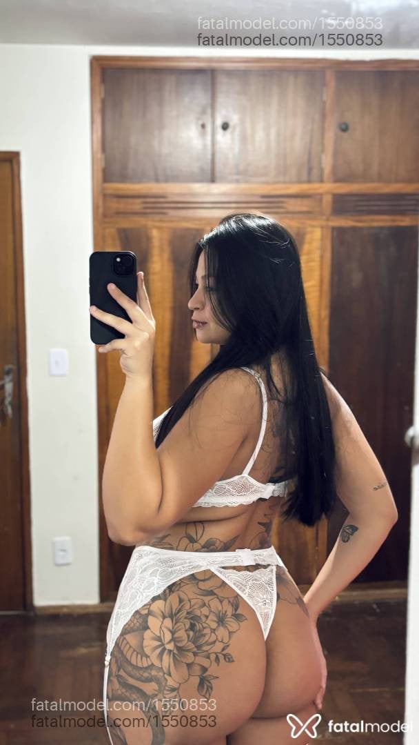 Acompanhante mulher morena (o) de olhos castanhos - Yasmin