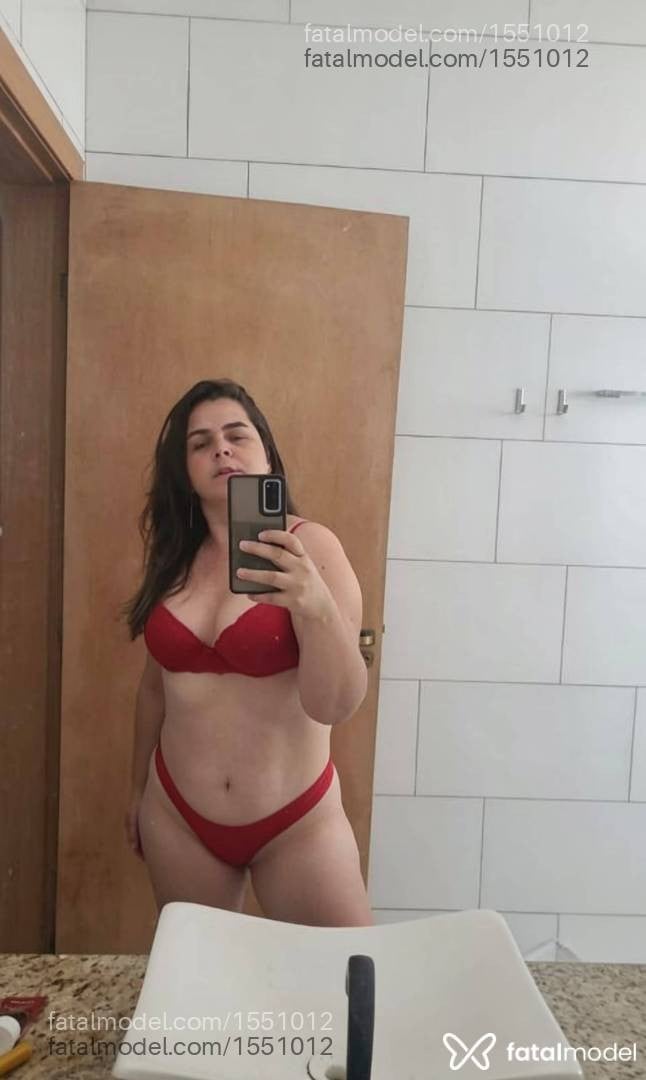 Acompanhante mulher loira (o) de olhos verdes - Camila Amorim
