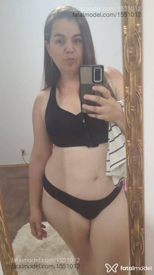Acompanhante mulher loira (o) de olhos verdes - Camila Amorim