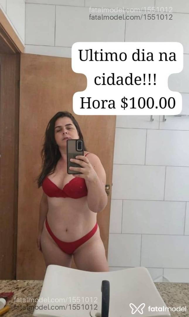 Acompanhante mulher loira (o) de olhos verdes - Camila Amorim