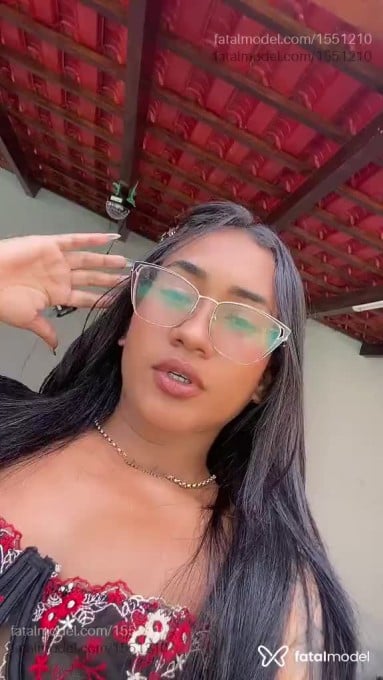 Acompanhante mulher morena (o) de olhos castanhos em Parauapebas - Mini Bell