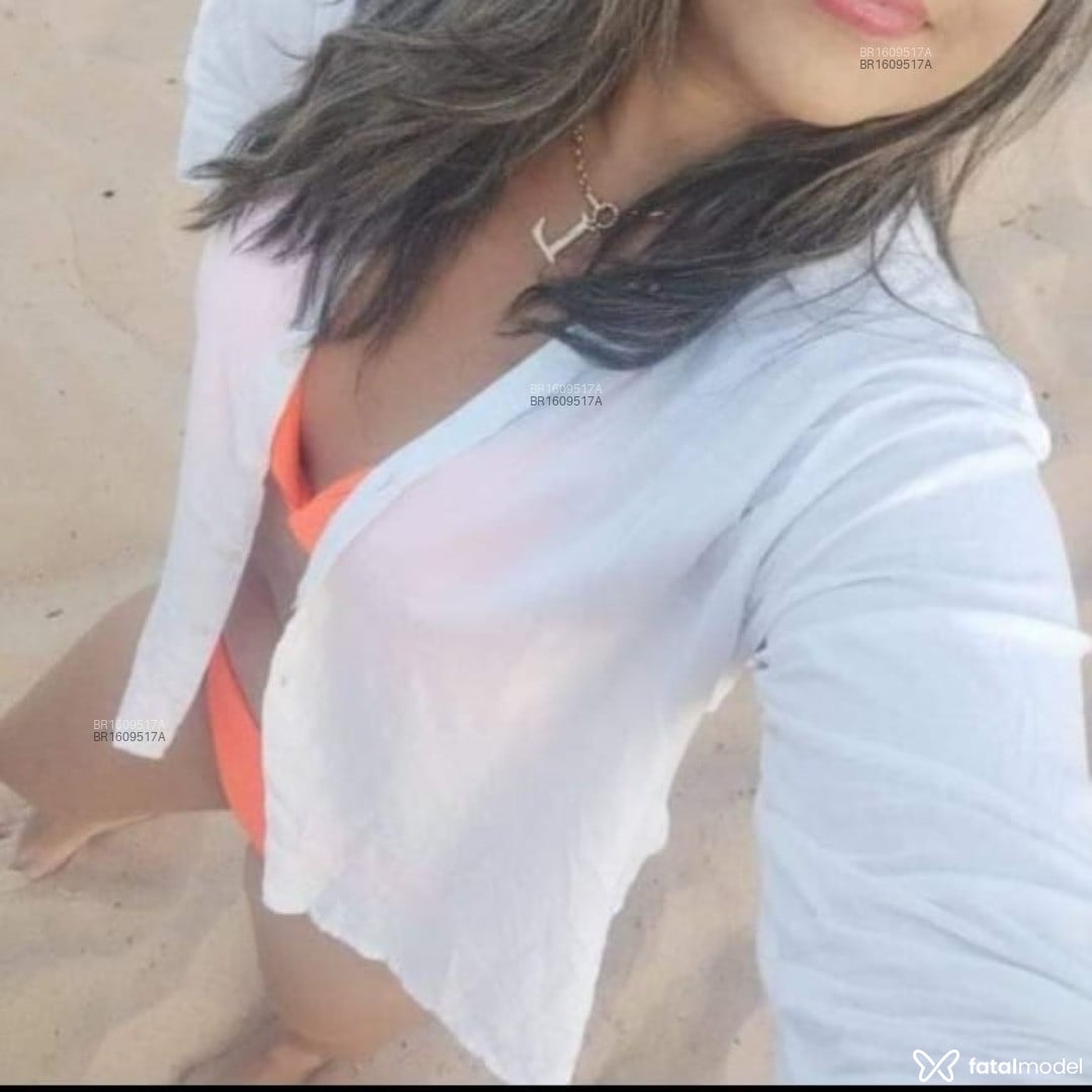 Acompanhante mulher loira (o) de olhos castanhos em Paraíso do Tocantins Acompanhante mulher loira (o) de olhos castanhos em Paraíso do Tocantins - Layanne