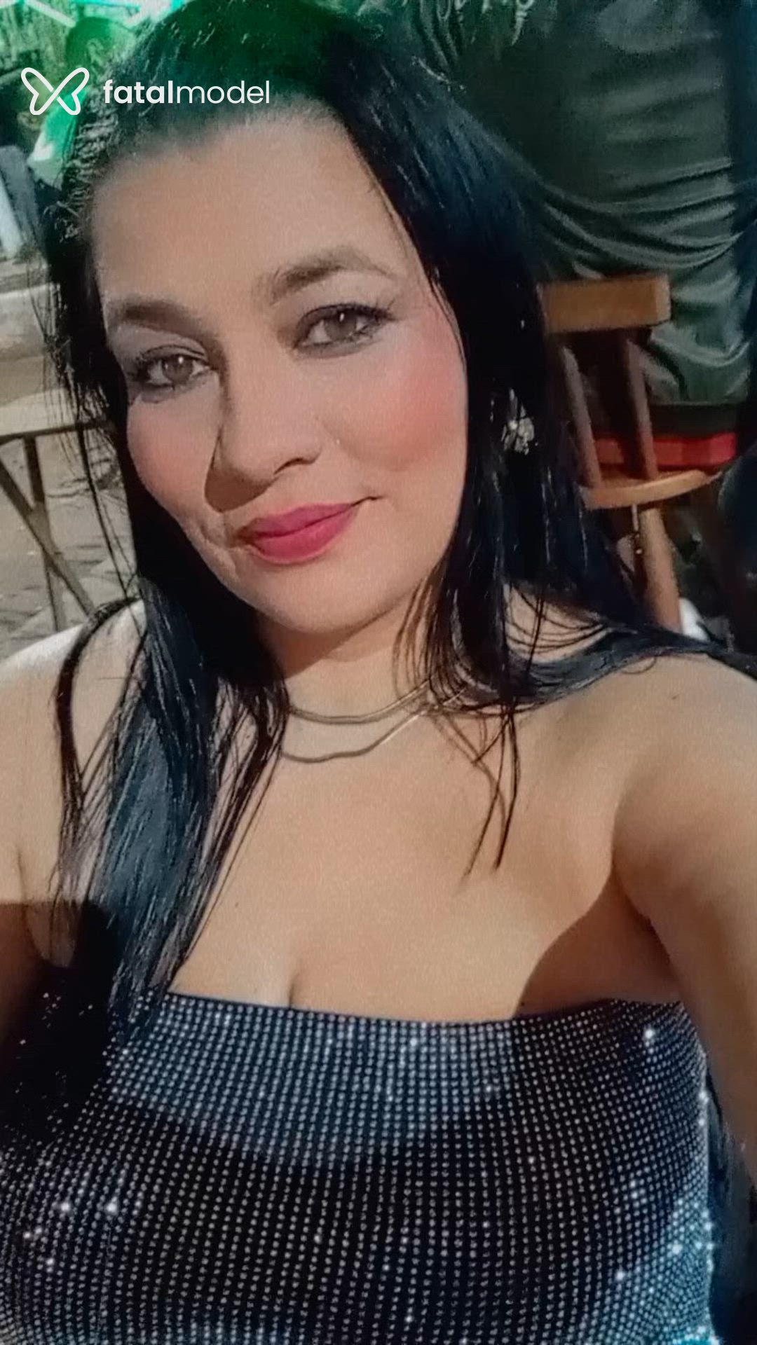 Acompanhante mulher morena (o) de olhos mel - Luana Savage Acompanhante mulher morena (o) de olhos mel - Luana Savage