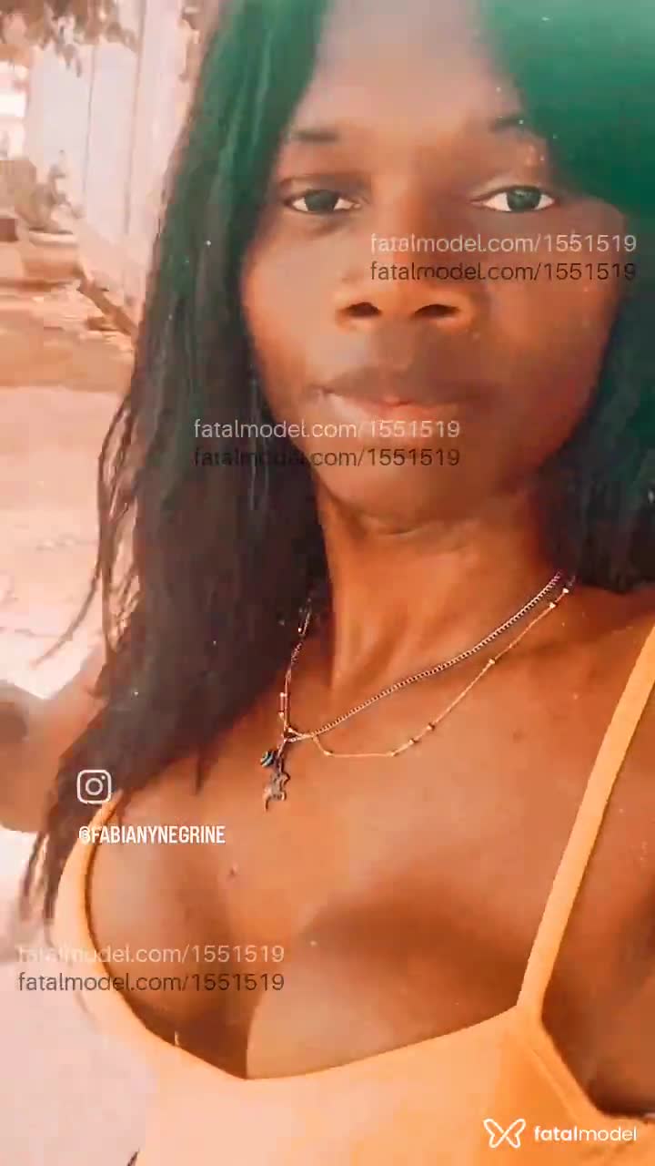 Acompanhante travesti morena (o) de olhos pretos em Três Lagoas - Negra angela