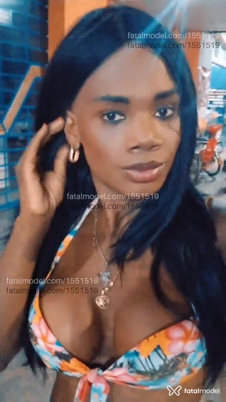 Acompanhante travesti morena (o) de olhos pretos em Três Lagoas - Negra angela
