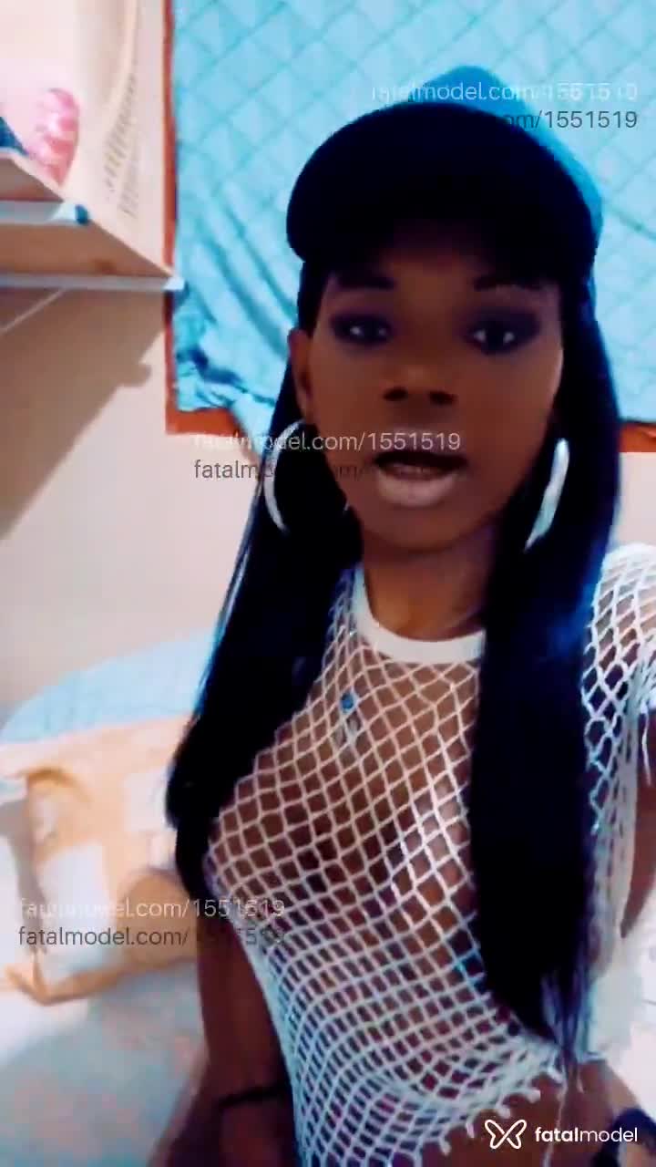 Acompanhante travesti morena (o) de olhos pretos em Três Lagoas - Negra angela