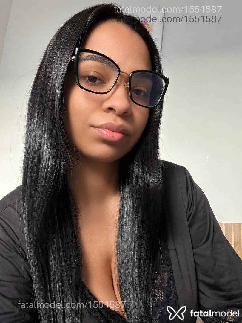 Acompanhante mulher morena (o) de olhos castanhos em Campo Verde - Jhéssica Alves