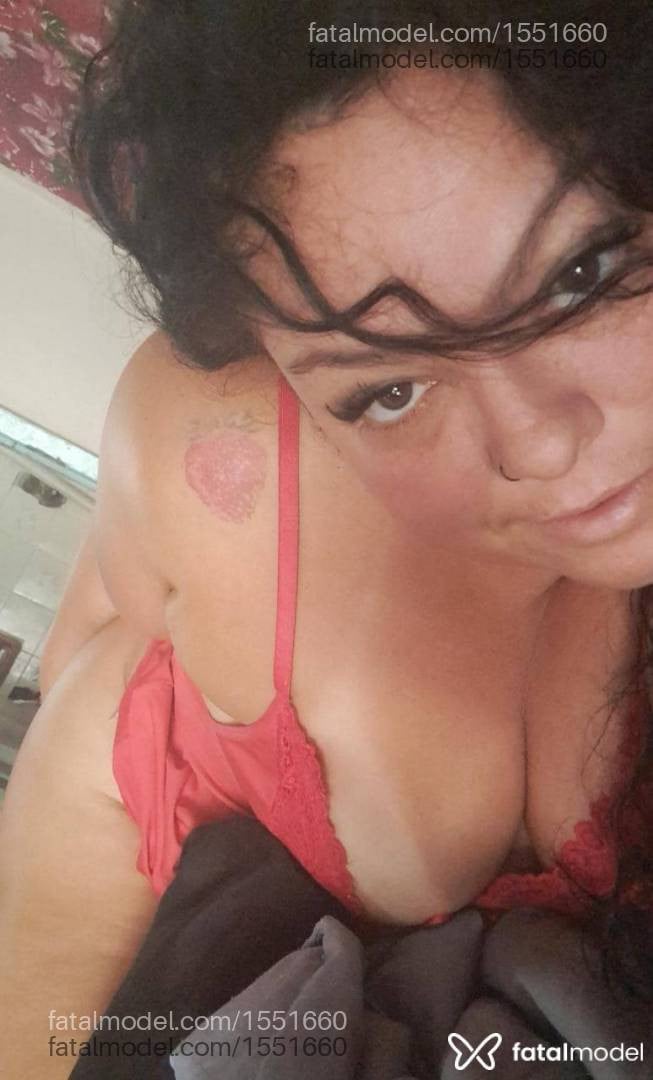 Acompanhante mulher morena (o) de olhos mel - TINA BORGES