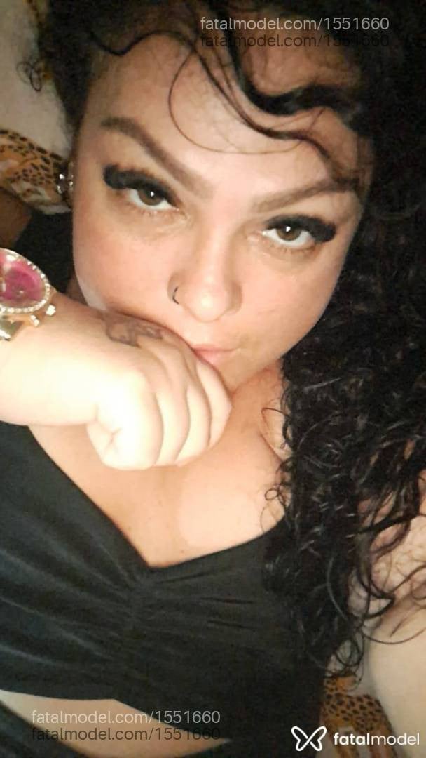 Acompanhante mulher morena (o) de olhos mel - TINA BORGES